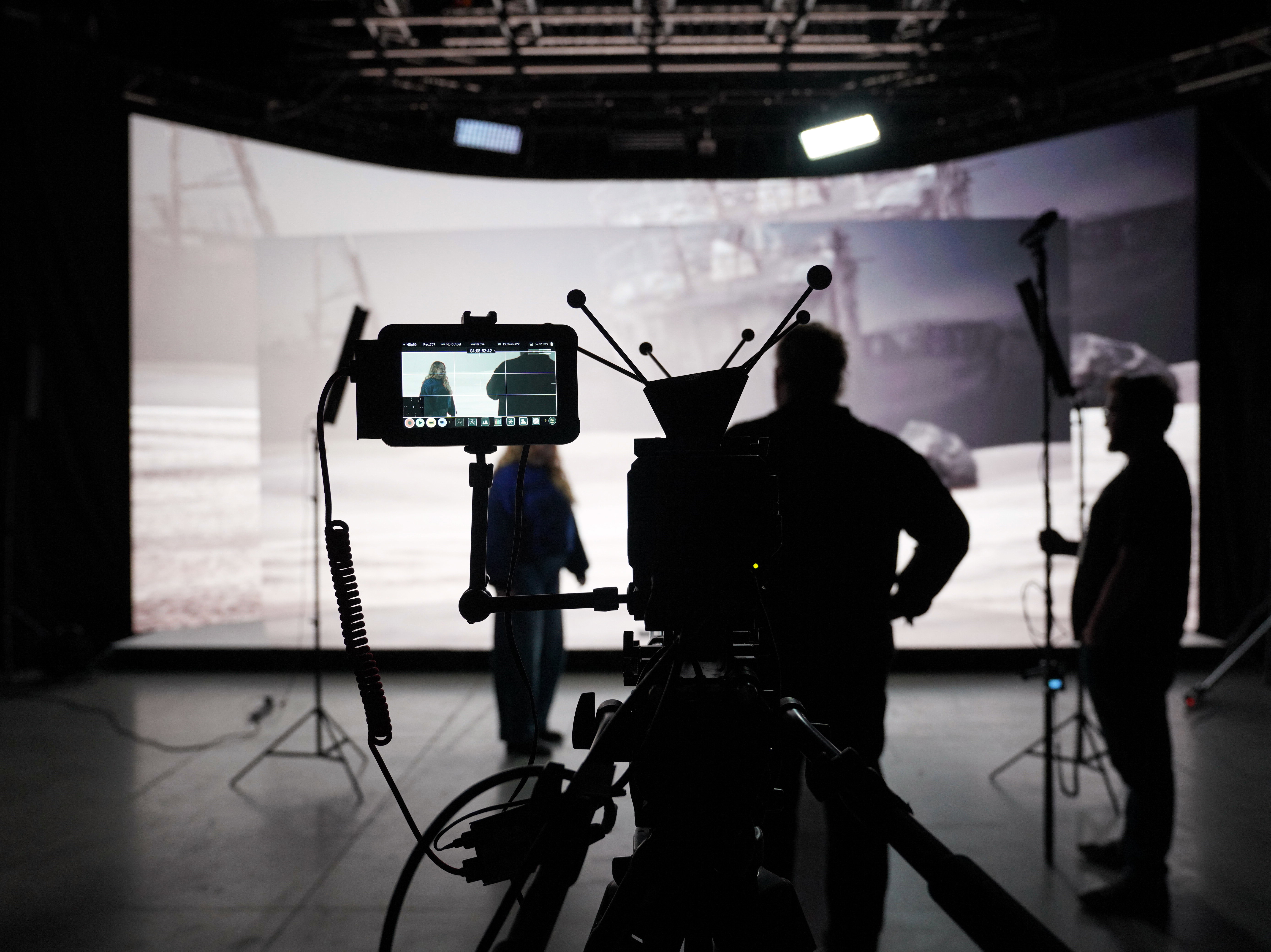 Camera in the virtual production studio 